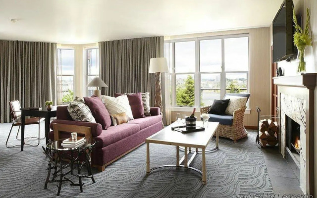 Kimpton Riverplace Hotel by IHG