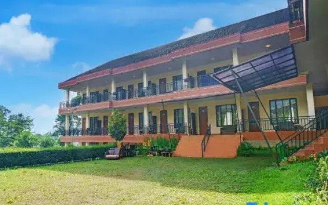 Tripletree Ken Hotel