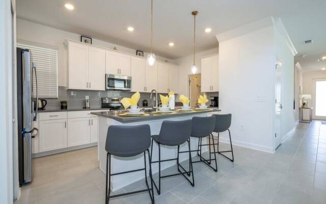 Stunning 5Bd W/ Pool Close To Disney At Champions Gate 8956