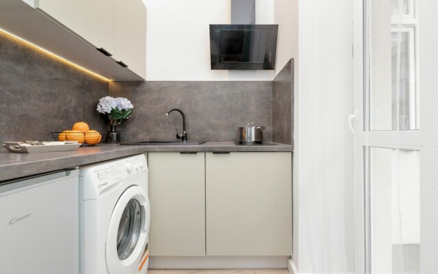 Bright Studio With Balkony by Renters