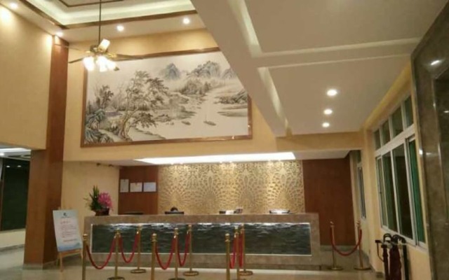 Yi Jing Lin Feng Hot Spring Hotel