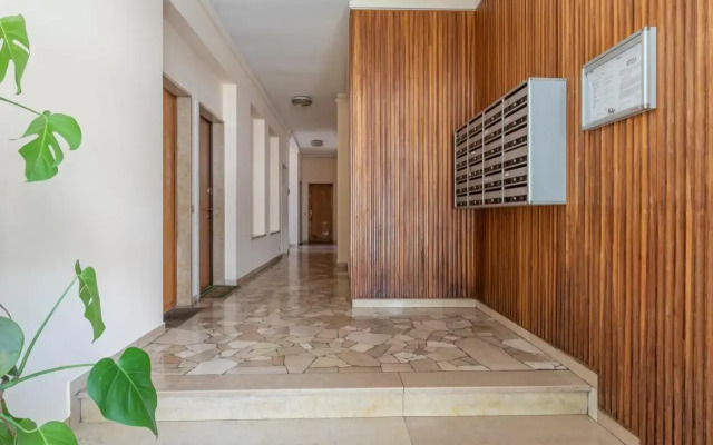 Bordighera studio - vicino IULM / NABA - WiFi A.C.