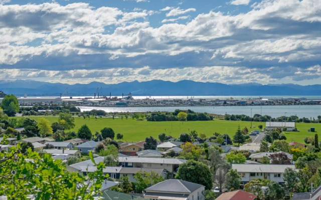 The Nelson's Lookout