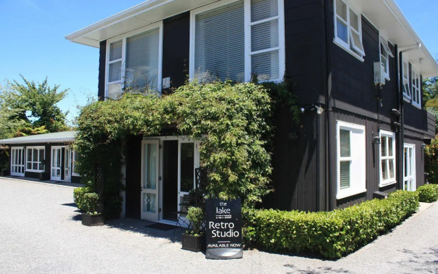 The Lake Motel