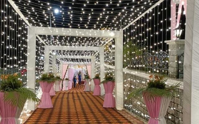 Hotel Orchid Resort