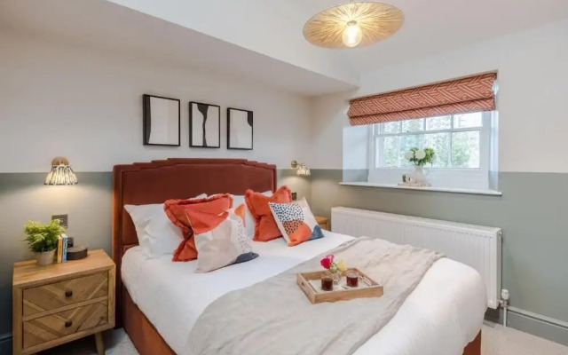 Your Apartment - Redland Place