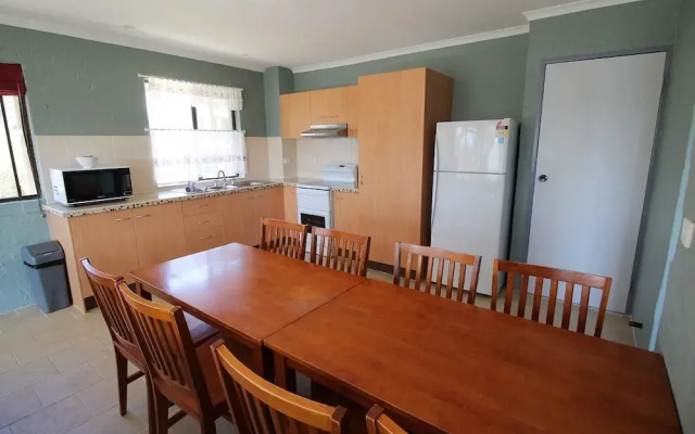 Kirwan Apartment 18 - Large Jindabyne Apartment