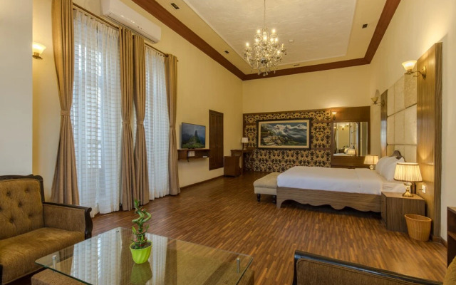Aranya Boutique Hotel