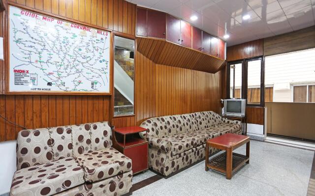 OYO 8714 Hotel Amar