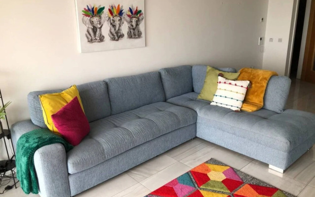 No2 Sandy Bay , Luxury Beachfront Apartment