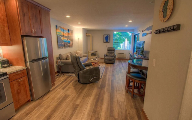 Heavenly Daze 1 Bedroom Condo by Redawning