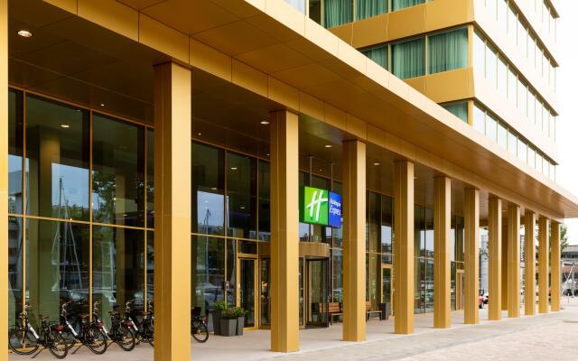 Holiday Inn Express Amsterdam - North Riverside, an IHG Hotel