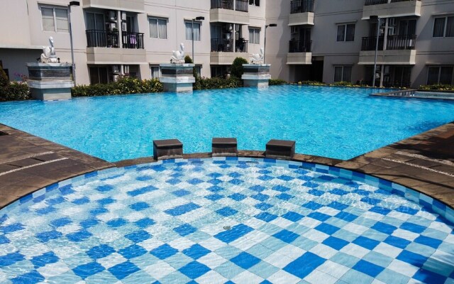 Simply Strategic and Homey Studio Signature Park Tebet Apartment