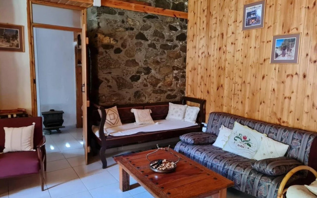 Elpiniki's Old Three Bedroom House