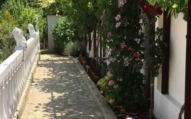 Rose Garden Guest House