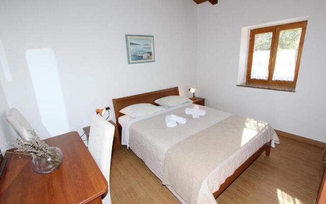 Holiday House San Pruti