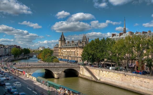 Hotel Les Rives De Notre Dame