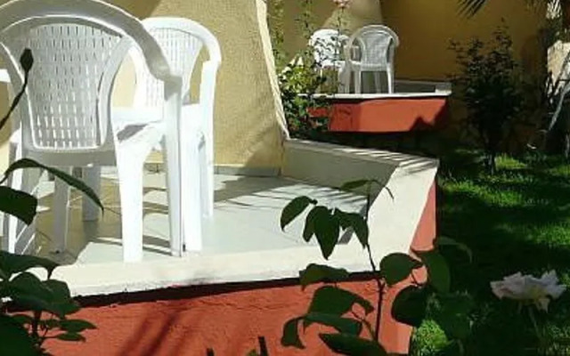 Oblomov Bungalows Apart
