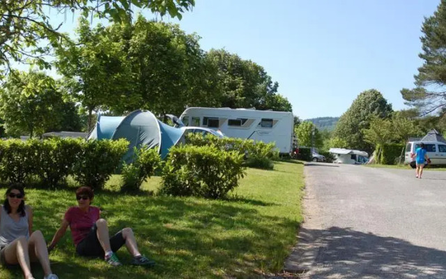 Camping L'Ecrin Nature