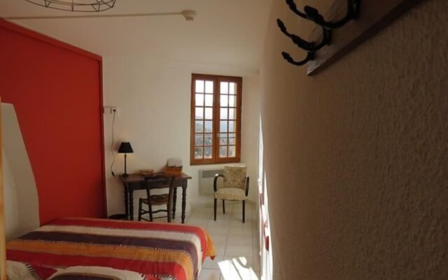 Cafe Restaurant Meuble de Tourisme