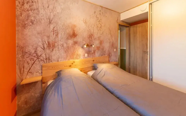 Spacious Getaway Near Spa F1