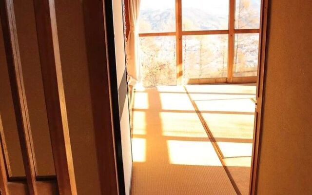 Tsuetsukitoge Zekkei no Yado