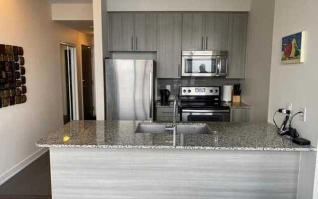 Custom Luxury Suite - By Elite Suites
