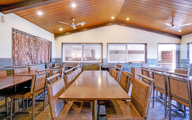 FabHotel Prime Shiva's Valley