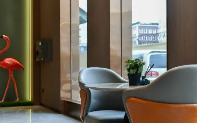 Waiting Qingju Hotel (Shanghai Xuhui Longhua Binjiang Branch)
