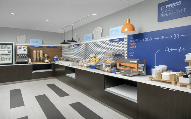 Holiday Inn Express Jacksonville Beach by IHG