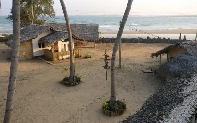 Five Trees Beach Resort Hotel