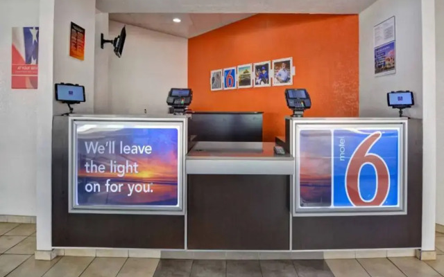 Motel 6 Destin, FL