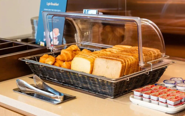 DARAKHYU Yeosu Capsule Hotel by WALKERHILL