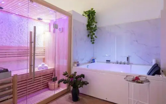 Margana Palace Holiday Apartments