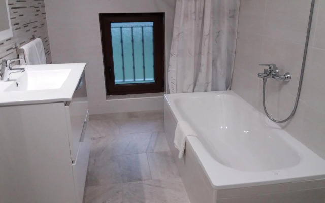 Apartamentos La Pradera de Isla