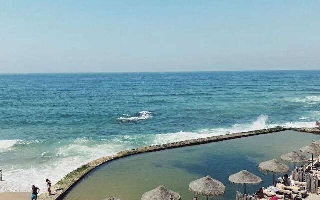 Azenhas do Mar Valley House