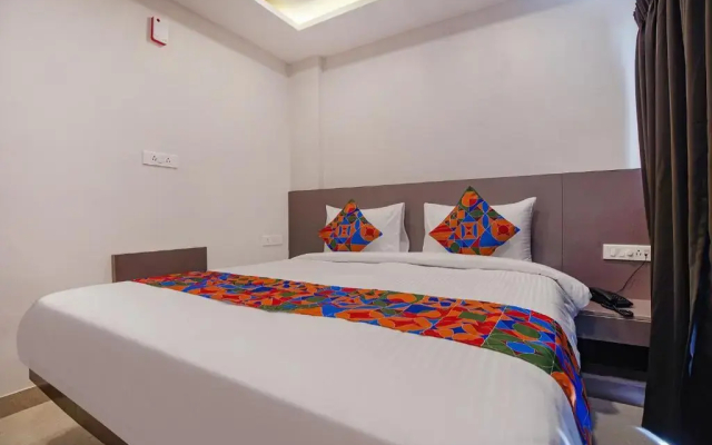 Fabhotel Athasri Inn