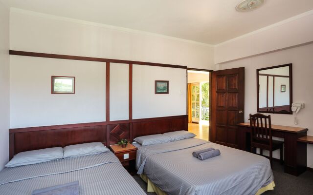 Parkland Hotel