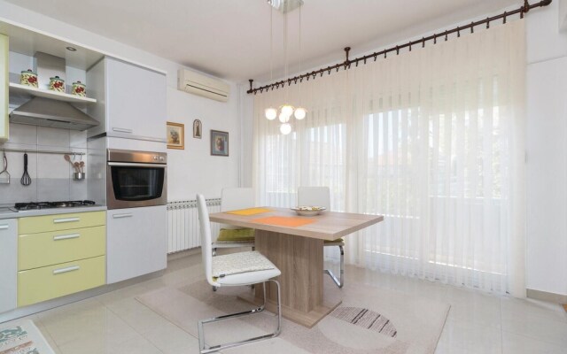 Awesome Home in Zadar With Wifi and 1 Bedrooms