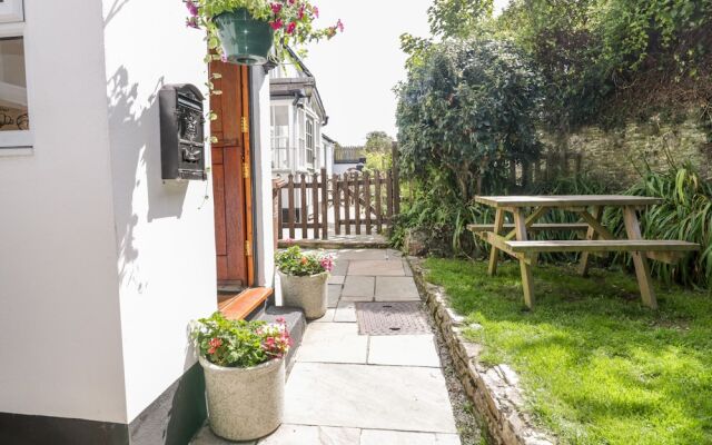 1 Rock Cottages
