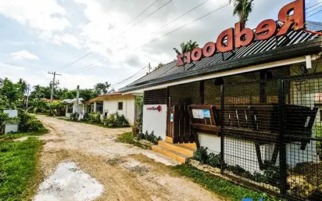 RedDoorz @ Gaea's Apartment Panglao