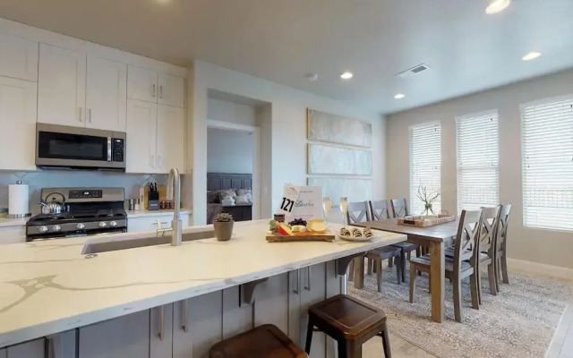 Endless Adventures 4 Bedroom Apts by RedAwning