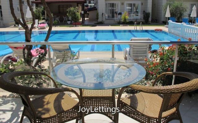 Villa CEB2 by JoyLettings