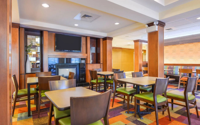Fairfield Inn & Suites by Marriott White Marsh
