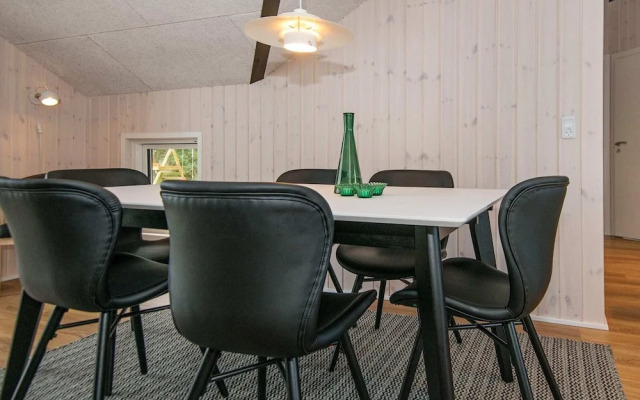 5 Person Holiday Home in Ulfborg