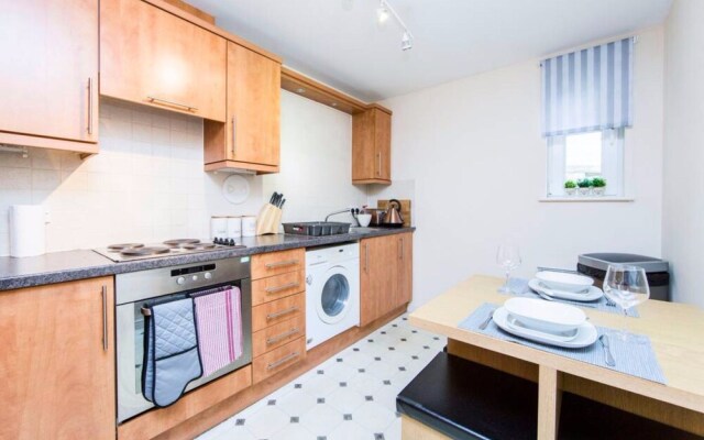 2 Bedroom Apartment With Parking