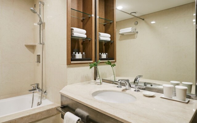 The Suites Hotel Jeju
