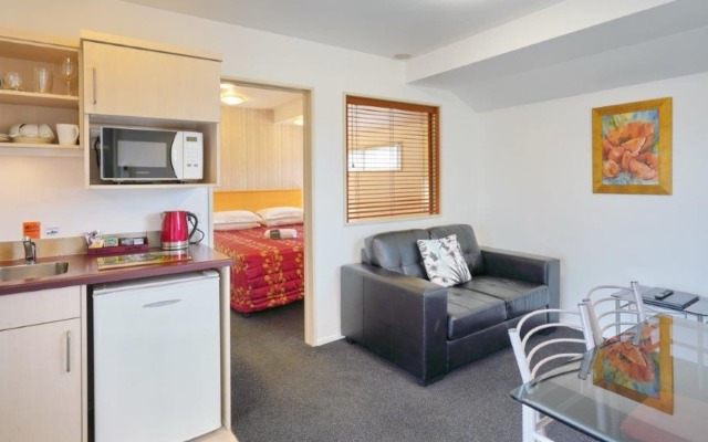 Roma on Riccarton Motel