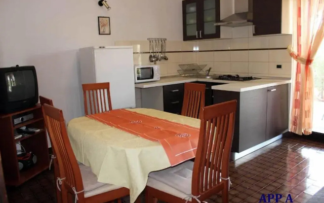 Apartments Dar - beautiful garden