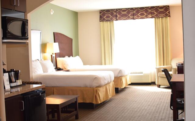 Holiday Inn Express Hotel & Suites Pratt by IHG